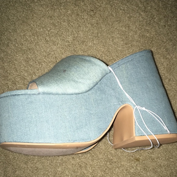 Forever 21 blue high heel wedges - Picture 3 of 8